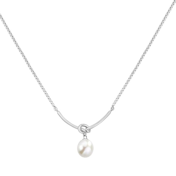 Elegant Silver Pearl Necklace - Picture 4 of 5